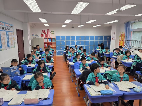 小学部优秀教师介绍（二）
